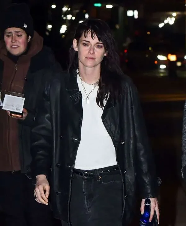 Kristen-Stewart-2025-Manhattan-NYC-Black-Leather-Jacket