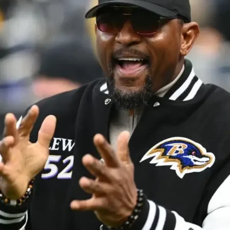 Ray-Lewis-Baltimore-Ravens-Varsity-Jacket (1)