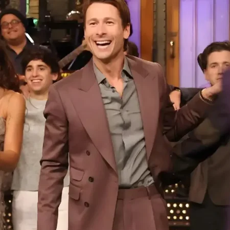 Saturday-Night-Live-S51-Glen-Powell-Blazer