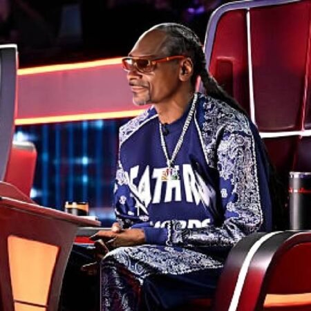 The-Voice-Season-28-Finale-Snoop-Dogg-Tracksuit