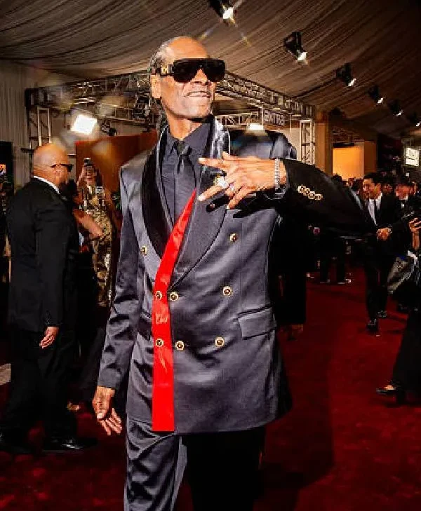 83rd Annual Golden Globe Awards Snoop Dogg Black Blazer