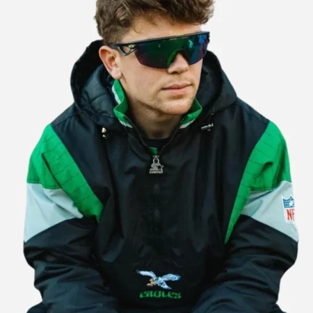 Get Philadelphia Eagles Starter Half Zip Jacket