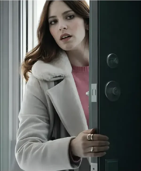 Isabel The Night Agent White Coat