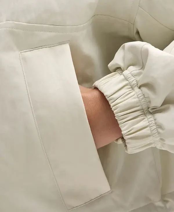 Philadelphia Flyers lululemon Coach’s Jacket sleeves