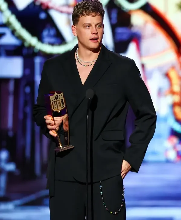joe Burrow alo suit walk