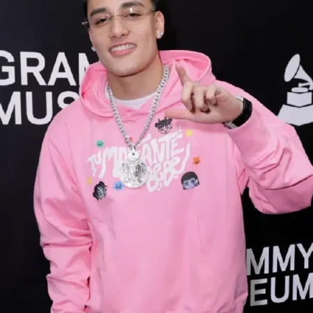 El Malilla Spotlight 2025 Pink Hoodie front