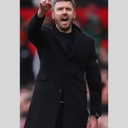 Michael Carrick West Ham United Vs Manchester United Coat