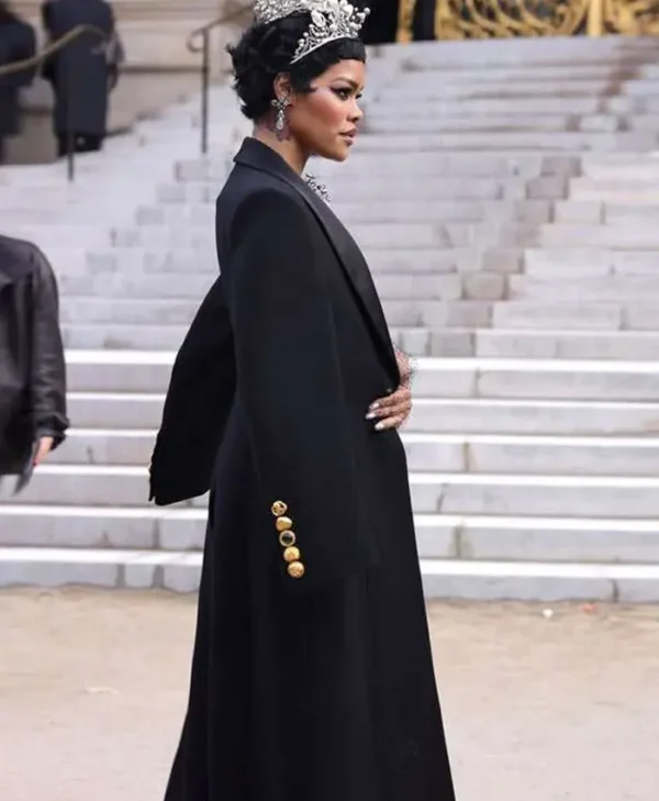 PFW 2026 Teyana Taylor Black Coat