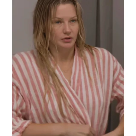 Southern Charm S11 Molly’s Striped Robe