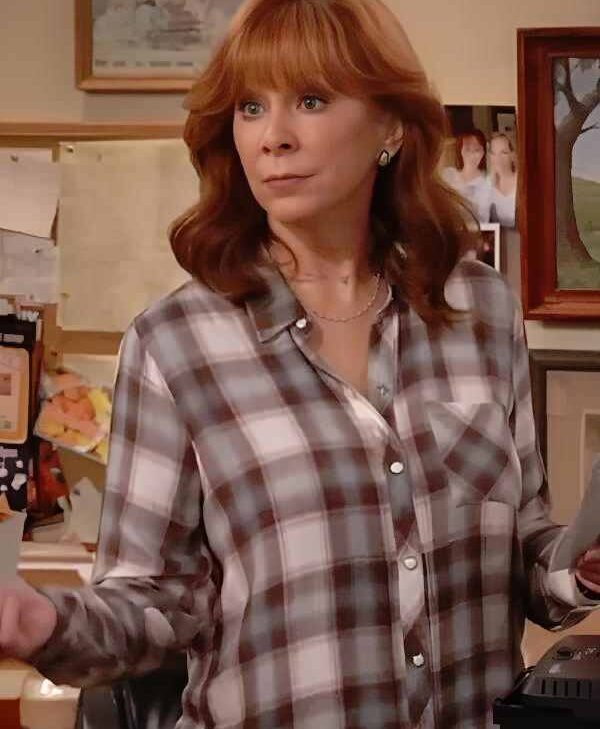 Happy’s Place S2 Reba McEntire Plaid Shirt