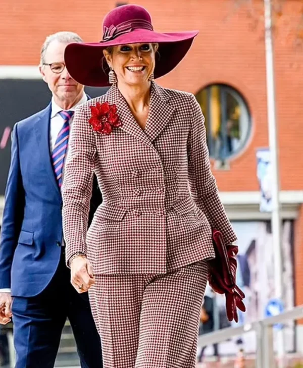 Queen Maxima Checkered Suit