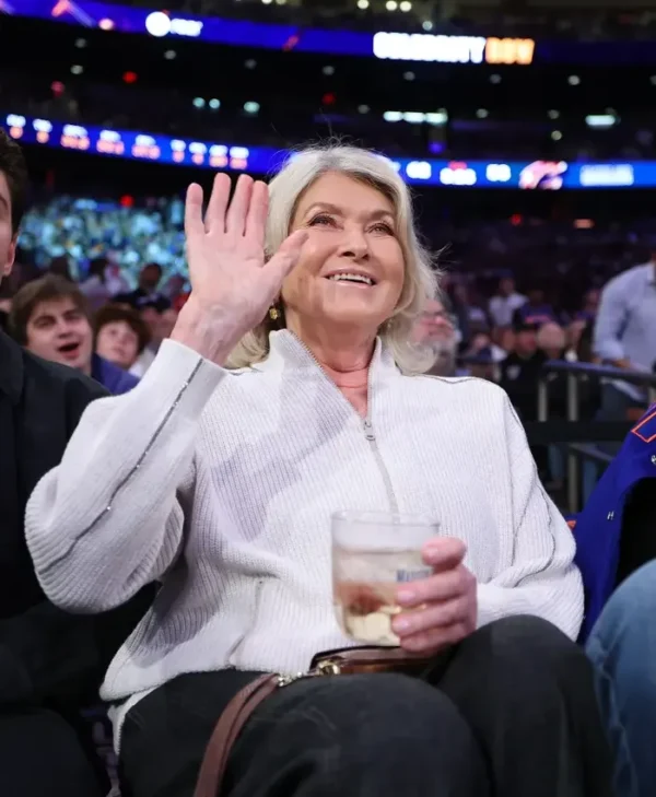Knicks-vs--Cavs-Game-2-Martha-Stewart-Corduroy-Jacket
