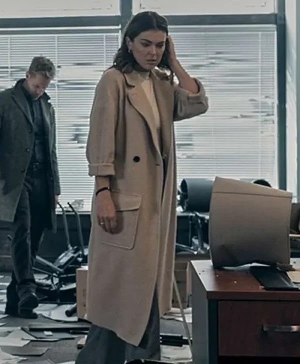 Karla Dixon Reacher S2 Coat
