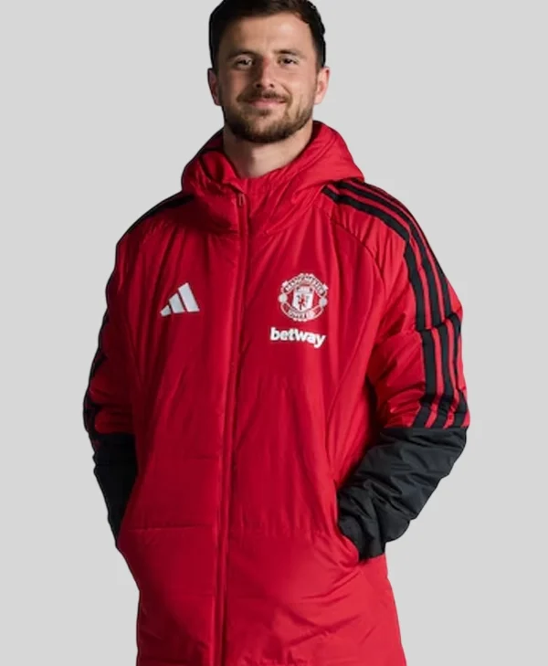 Manchester United 2026 27 Coat