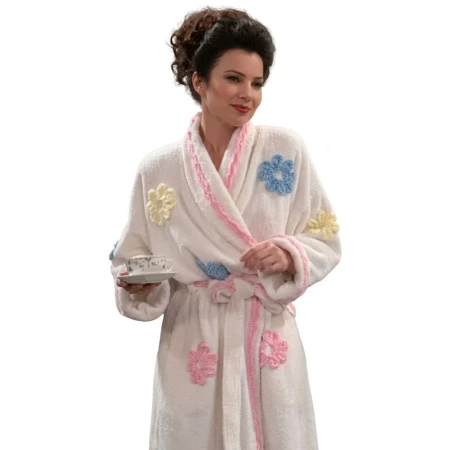 Fran Drescher The Nanny White Floral Bathrobe
