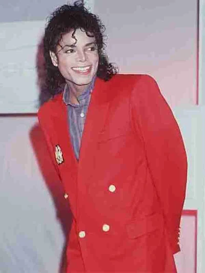 Michael-Jackson-Award-Ceremony-Red-Blazer.webp